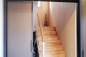 용인 기흥구의 세련된 변신: 3연동 중문으로 완성한 주택 인테리어 시공 사례