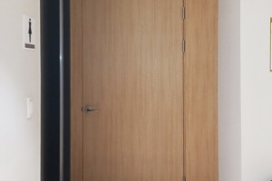 강동구의 럭셔리 공간 변신: 롯데캐슬베네루체 커뮤니티센터 가벽과 도어 시공 사례