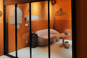 서울 강남구 스크린골프장 중문 설계: 스타일과 기능을 더한 시공 사례