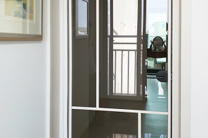 판교 봇들마을의 매력, 양방향 스윙도어로 새롭게 리모델링하기!