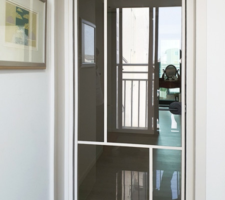 판교 봇들마을의 매력, 양방향 스윙도어로 새롭게 리모델링하기!