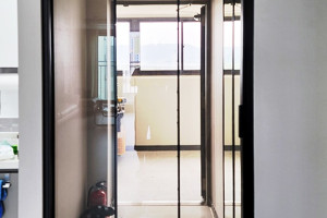 강동구 리버스트: 극슬림 3연동 현관중문으로 완성한 스타일리시한 공간 변신