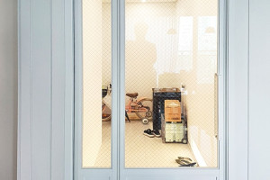 의정부시 모던 아파트 인테리어: 초슬림 스윙도어로 완성한 세련된 현관중문 후기