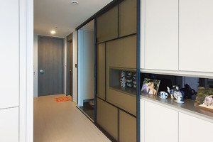 성남 산성역포레스티아 아파트: 슬라이딩도어로 완성한 모던 중문 인테리어의 매력