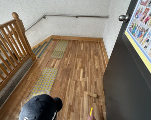 흥덕지구 어린이집 마루 부분공사: 합…